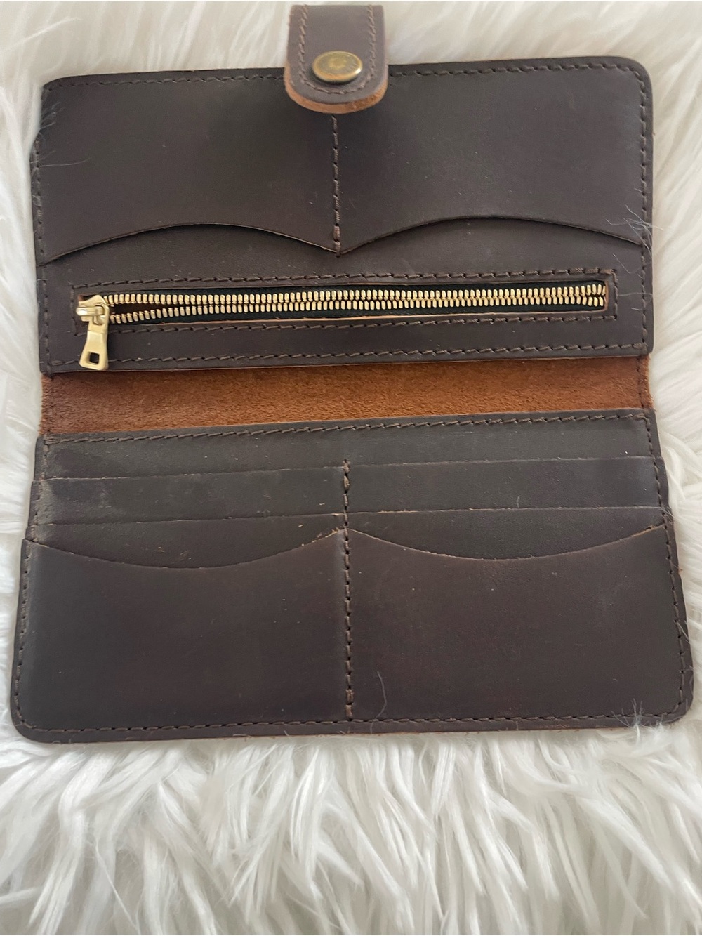 ALMOST PERFECT' PORTLAND LEATHER WOMEN'S BIFOLD WALLET - Picture 3 of 3